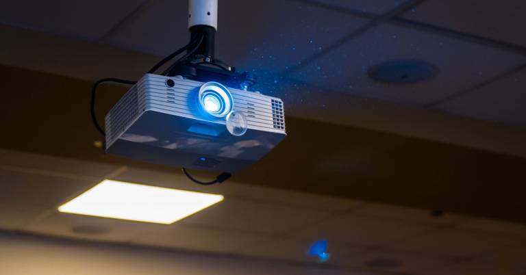Best 4k Movie Projector