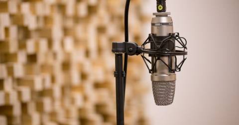 The Best Affordable Vocal Mic In 2024