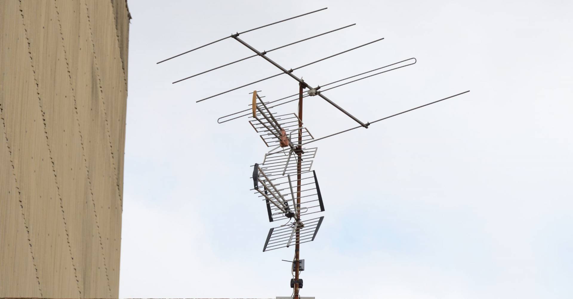 Best Tv Antennas For Rural Areas The Best Outdoor Tv Antenna For Rural Areas In 2025