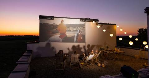 The Best Projector Screen For Outdoors In 2024