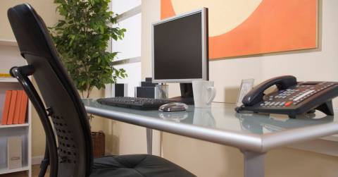 The Good Office Desks For 2025