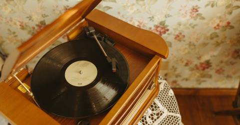 The Best Turntable Under 1500 For 2025